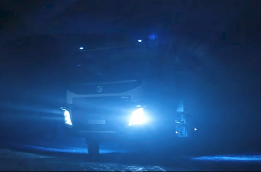 Volvo впервые в истории провела тестовые испытания беспилотного автомобиля под землей (ВИДЕО)