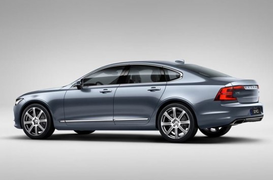 Компания Volvo показала роскошные версии седана S90