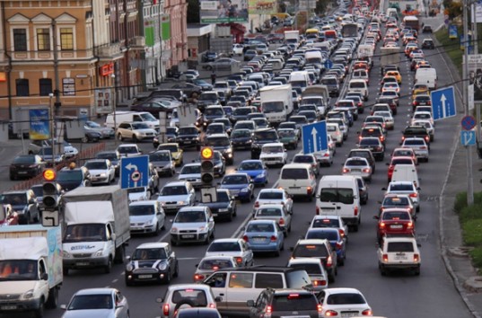 С 1 января 2017 года украинских водителей ждут 4 новых налога