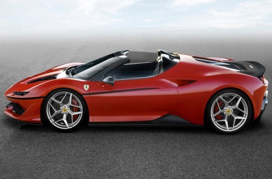 Бренд Ferrari представил открытый 690-сильный суперкар J50 (ФОТО)