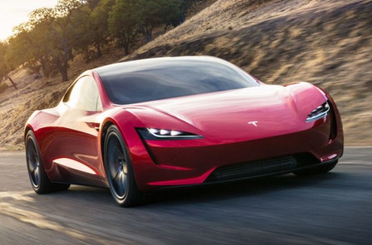Илон Маск добавит в Tesla Roadster ракетные двигатели