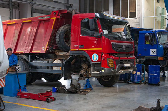 Как выбрать сервис для ремонта грузового автомобиля