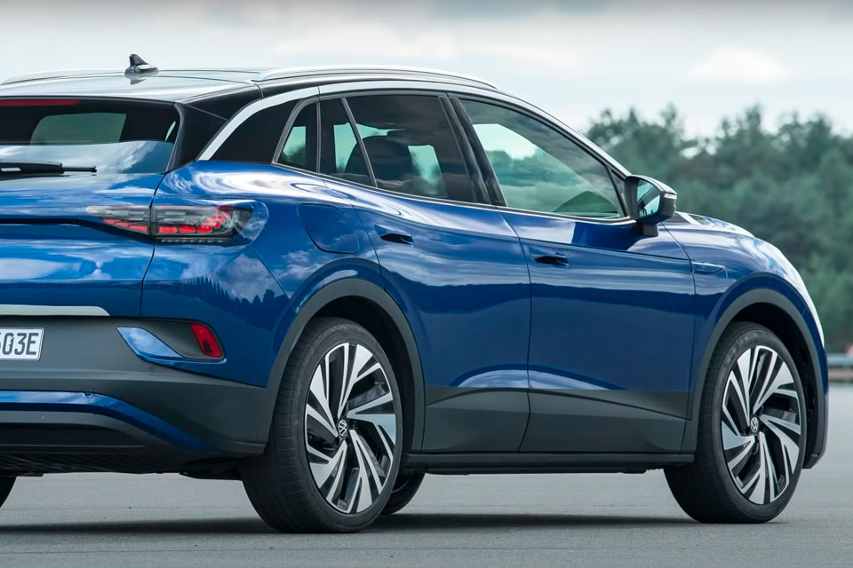 Электрический внедорожник Volkswagen 2021 года прошел первый тест-драйв: (ВИДЕО)