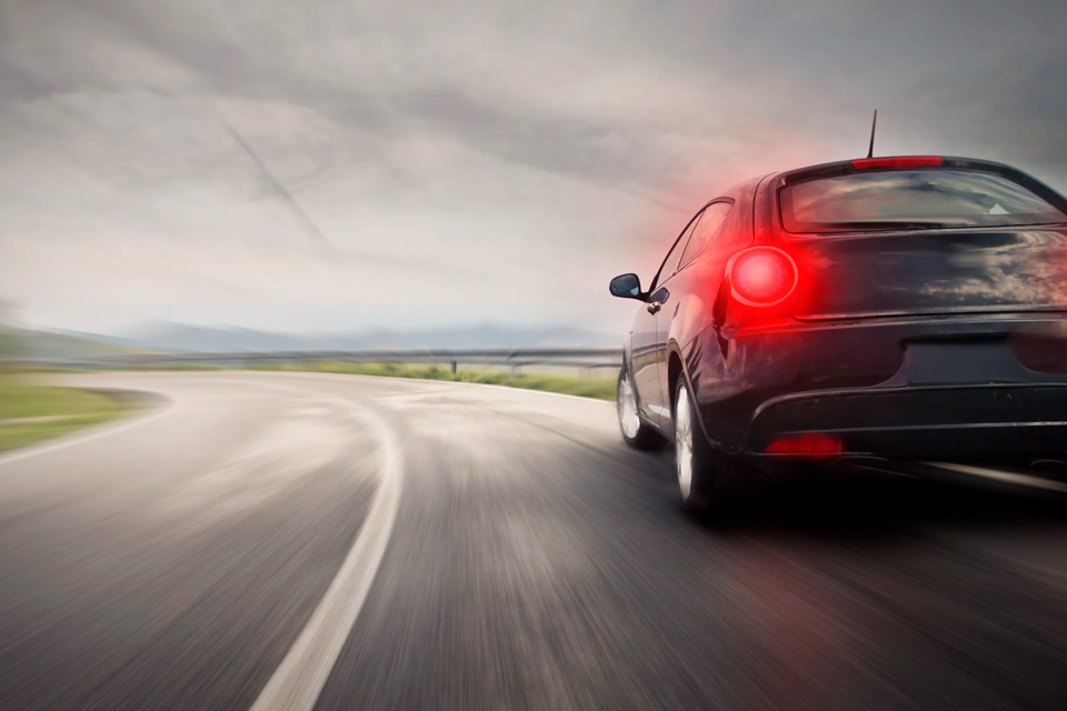 Запас хода и скорость зарядки – ключевые факторы при покупке электромобиля