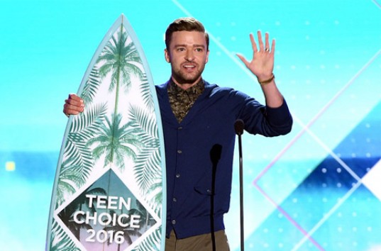 Молодежная премия Teen Choice Awards 2016: красная дорожка и победители