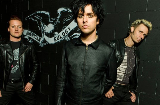 Панк-рок группа Green Day представила лирик-видео к композиции Bang Bang (ВИДЕО)