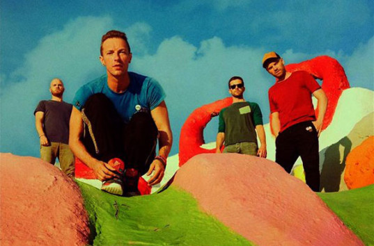 Coldplay выпустила новое видео на свою песню «Aliens» (ВИДЕО)