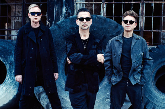 Depeche Mode выпустили официальный кавер на песню «Heroes» Дэвида Боуи (ВИДЕО)