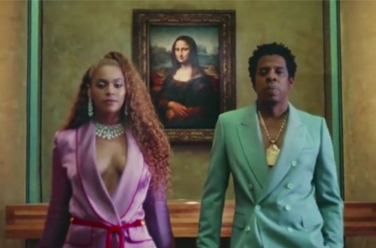 Бейонсе и Jay-Z представили клип «THE CARTERS» снятый в Лувре (ВИДЕО)