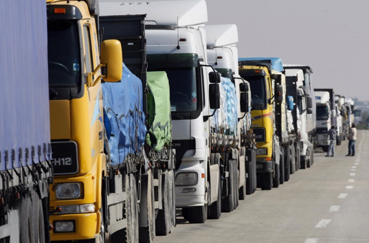 Турция отказалась пропускать украинские фуры через границу