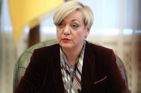Гонтарева обвинила Тимошенко в обесценивании гривны и популизме