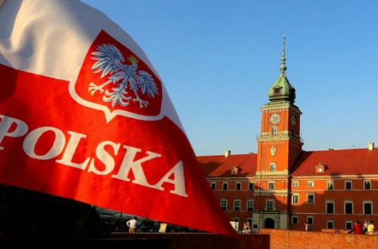 Польша намерена усложнить трудоустройство украинцев — СМИ