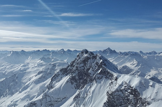 Швейцарская компания Swiss Alpine Air начала продавать за границу горный воздух
