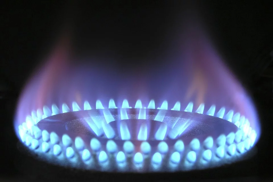 Украинцы существенно меньше заплатят за газ в декабре — меньше на 11%