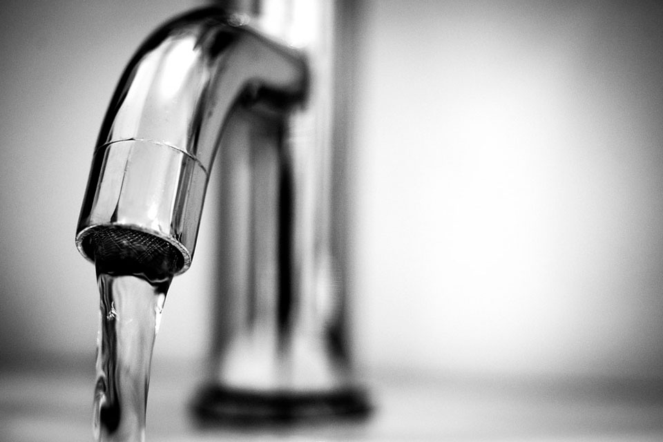 В Украине решили повысить тарифы на воду: как изменятся с 1 января