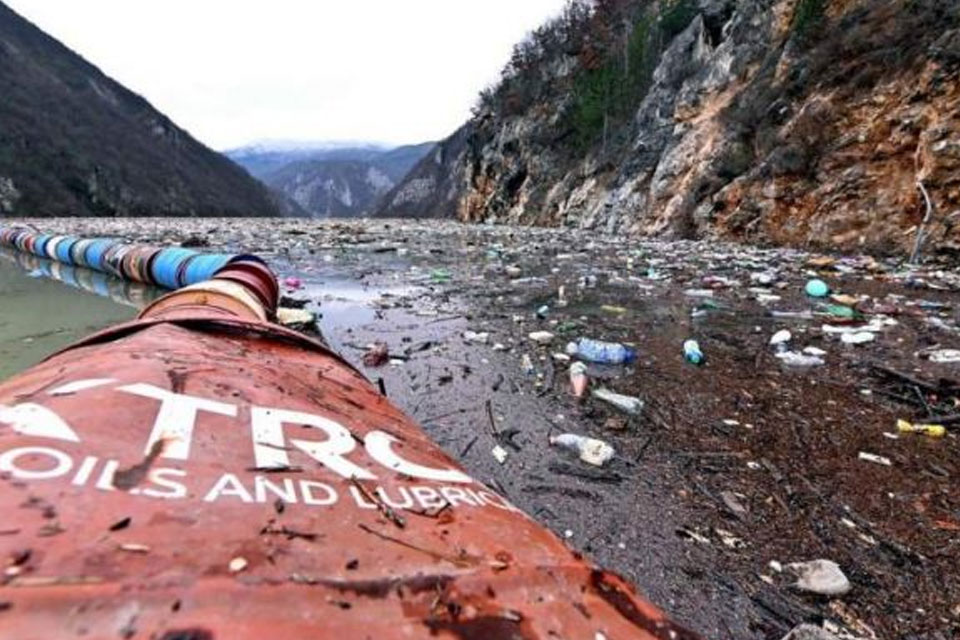 Страны Западных Балкан не справляются со мусором в реках