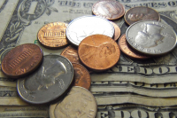 Давление МВФ на Нацбанк Украины: девальвация гривны неизбежна?