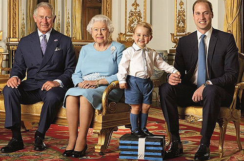 В Сети появился новый официальный портрет британского королевского семейства