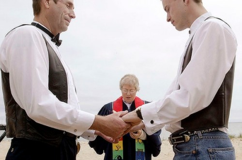Прихожане массово покидают лютеранскую Церковь Норвегии из-за регистрации однополых браков