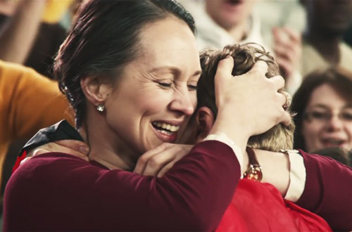 Видеоролик «Спасибо тебе мама» ко Дню матери растрогала весь мир (видео)