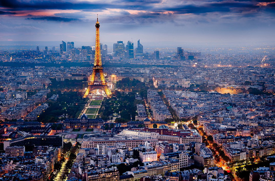 Париж — одно из лучших мест в Европе для отдыха всей семьи (фото)