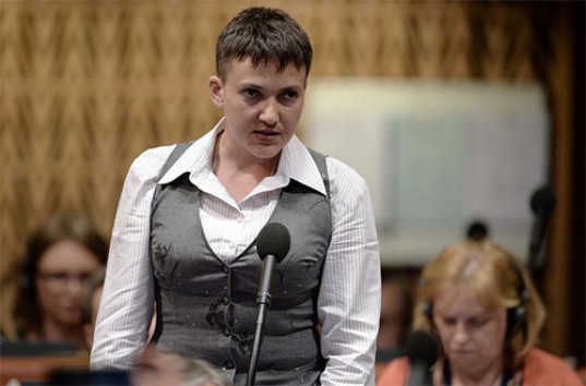 Нардеп Надежда Савченко выступала в ПАСЕ в костюме, который пошила сама в 17 лет
