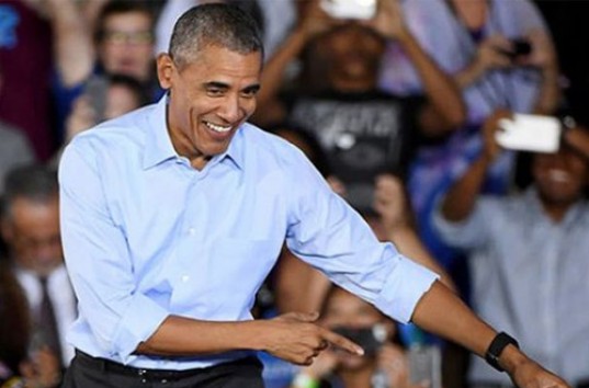 Президент США Барак Обама станцевал с рэпером Ашером (ВИДЕО)