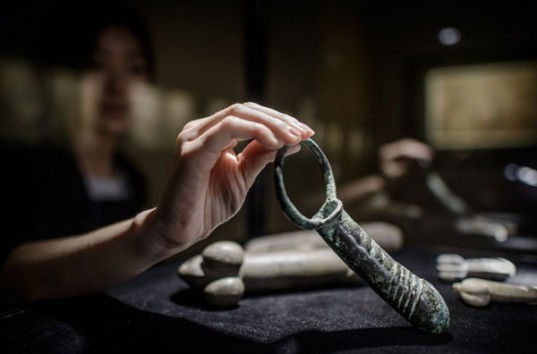 Китай покажет миру на выставке в США найденные археологами древние фаллосы (ВИДЕО 18+)