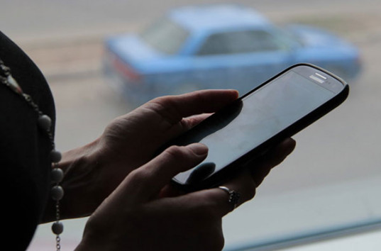 Суд впервые в мире признал мобильные телефоны причиной серьезной болезни