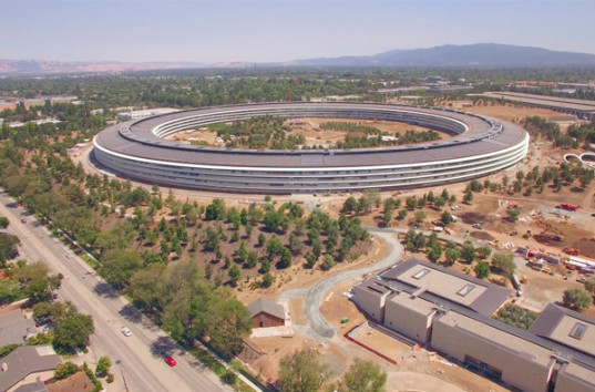 Последнее изобретение Стива Джобса — штаб-квартира Apple (ВИДЕО)