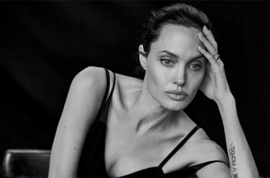 42-летней Анджелине Джоли предстоит новая операция