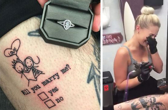 Оригинальным способом татуировщик сделал своей девушке предложение (ВИДЕО)