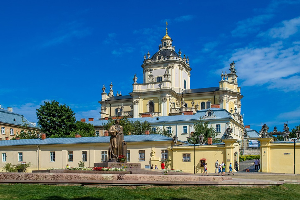 Путешествуем по Украине: Львов — город Западной Украины и культурный центр страны