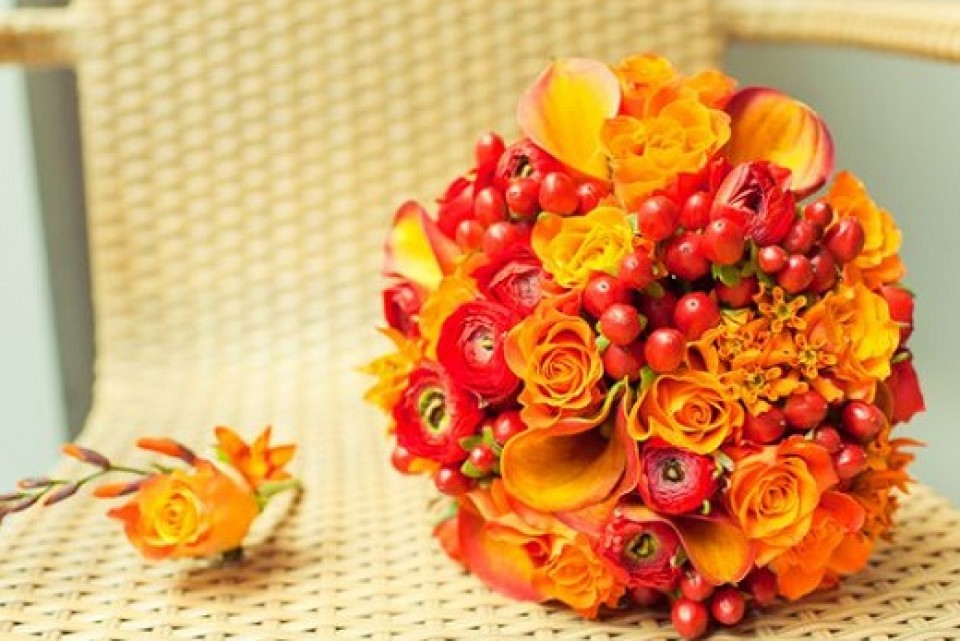 Выбор цветов для осеннего букета: Какие цветы хорошо использовать для данной цели