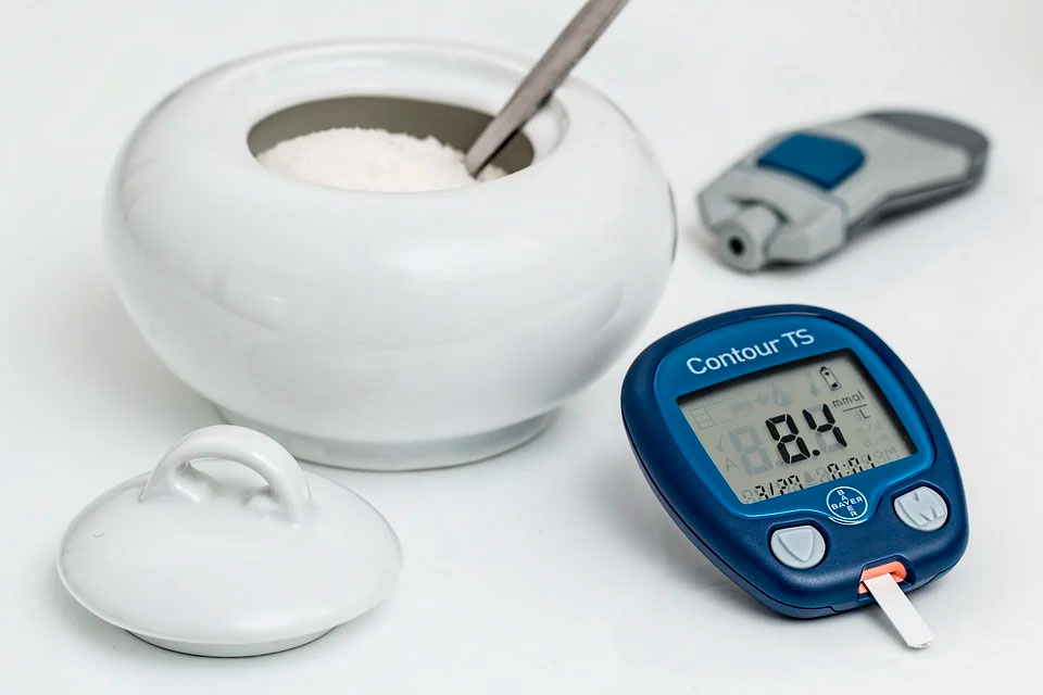 Организация питания при сахарном диабете: Какие продукты можно есть и можно ли есть сахар?