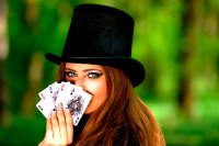 Как распознать блеф в онлайн покере?