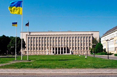 Закарпатский облсовет обратился к руководству Украины с требованием децентрализации