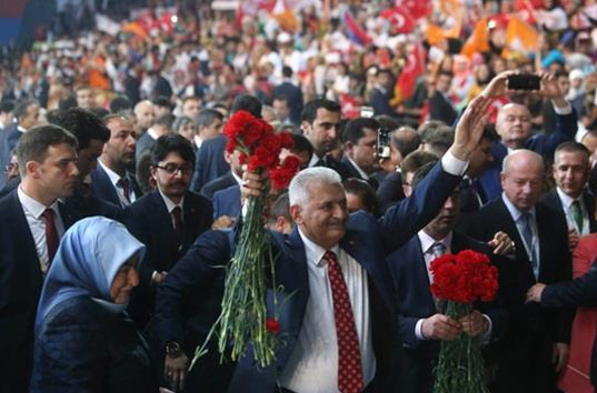 Новым премьером в Турции избран министр транспорта страны Бинали Йылдырым
