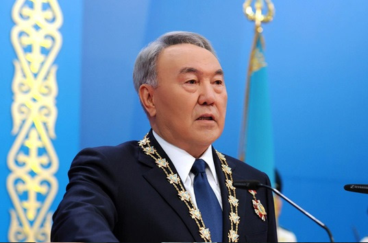 Назарбаев заявил о признаках «цветных революций» в Казахстане