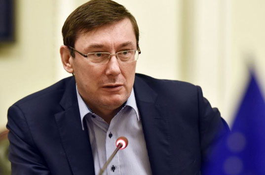 «Порошенко в ближайшее время допросят по делу Евромайдана» — Луценко