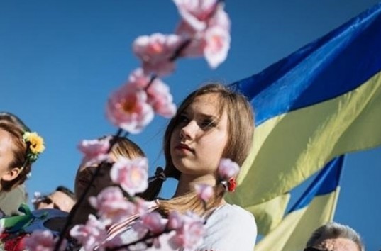 Украинцы против разрыва дипломатических отношений с РФ — опрос