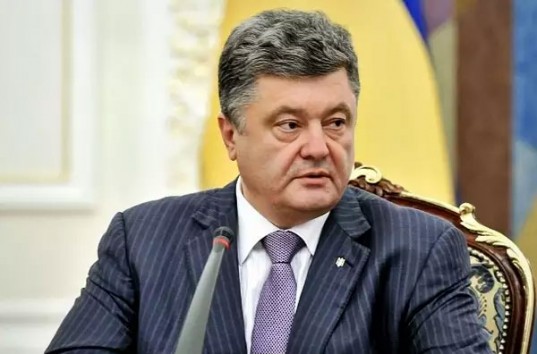 В АП Украины уверяют, что Порошенко не делал преференций ни Клинтон, ни Трампу
