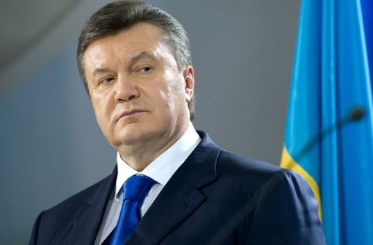 Янукович прибыл в ростовский суд для видеодопроса. Начало заседания в 13:00 (трансляция)