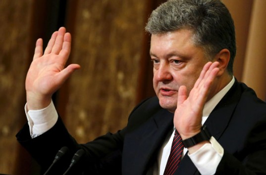 Бывший министр обороны Украины прокомментировал скандал имени Онищенко и Порошенко