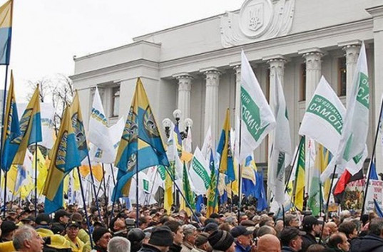 «Это одни и те же люди, которые просто меняют маски!», — Клименко о митинге в Киеве