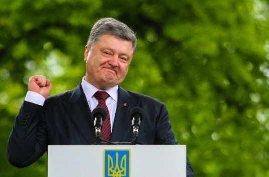 Президент Украины добавил еще миллион гривен к своим официальным доходам