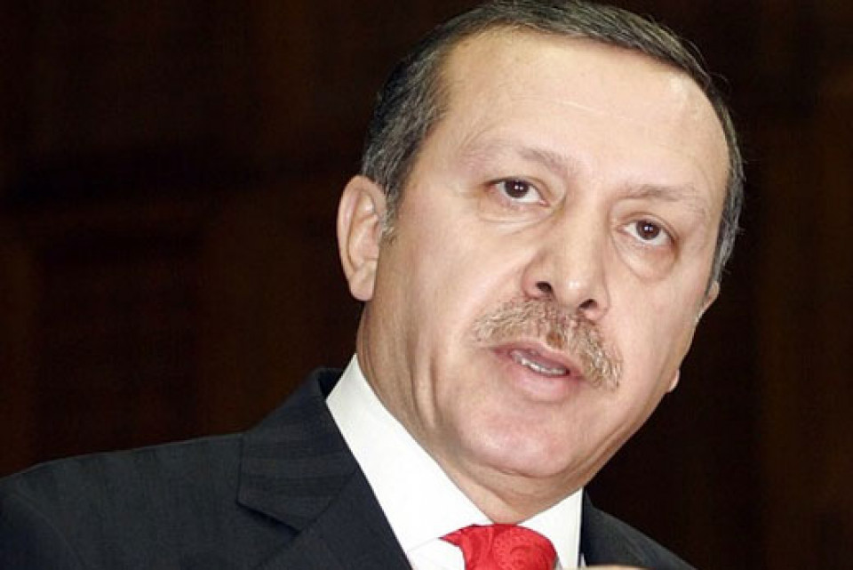 Президент Эрдоган заявил, что ни Россия, ни Иран не являются целями для армии Турции