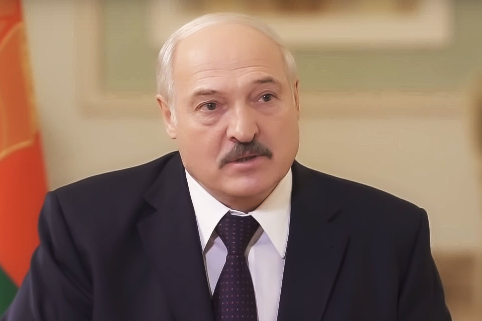 «Поделить мир»: Лукашенко высказал конспирологическую версию происхождения коронавируса