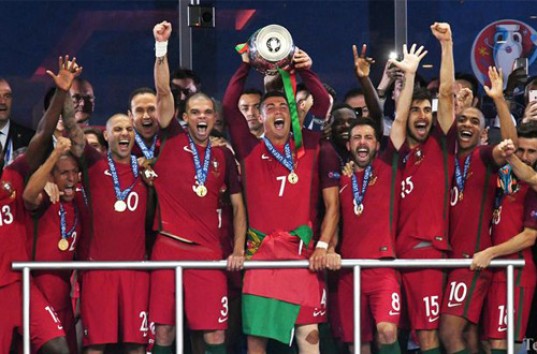 Впервые в истории Португалия стала чемпионом Европы, обзор матча (ВИДЕО)