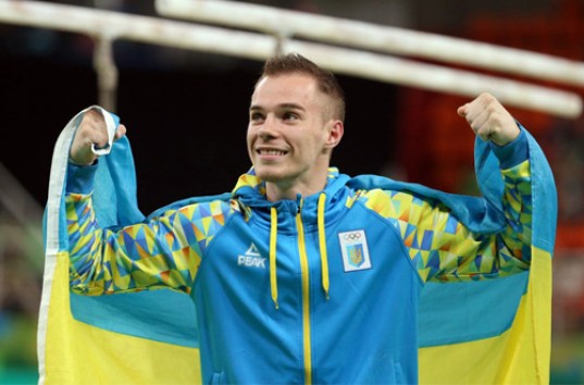 РИО-2016: гимнаст Олег Верняев олимпийский чемпион в упражнениях на брусьях